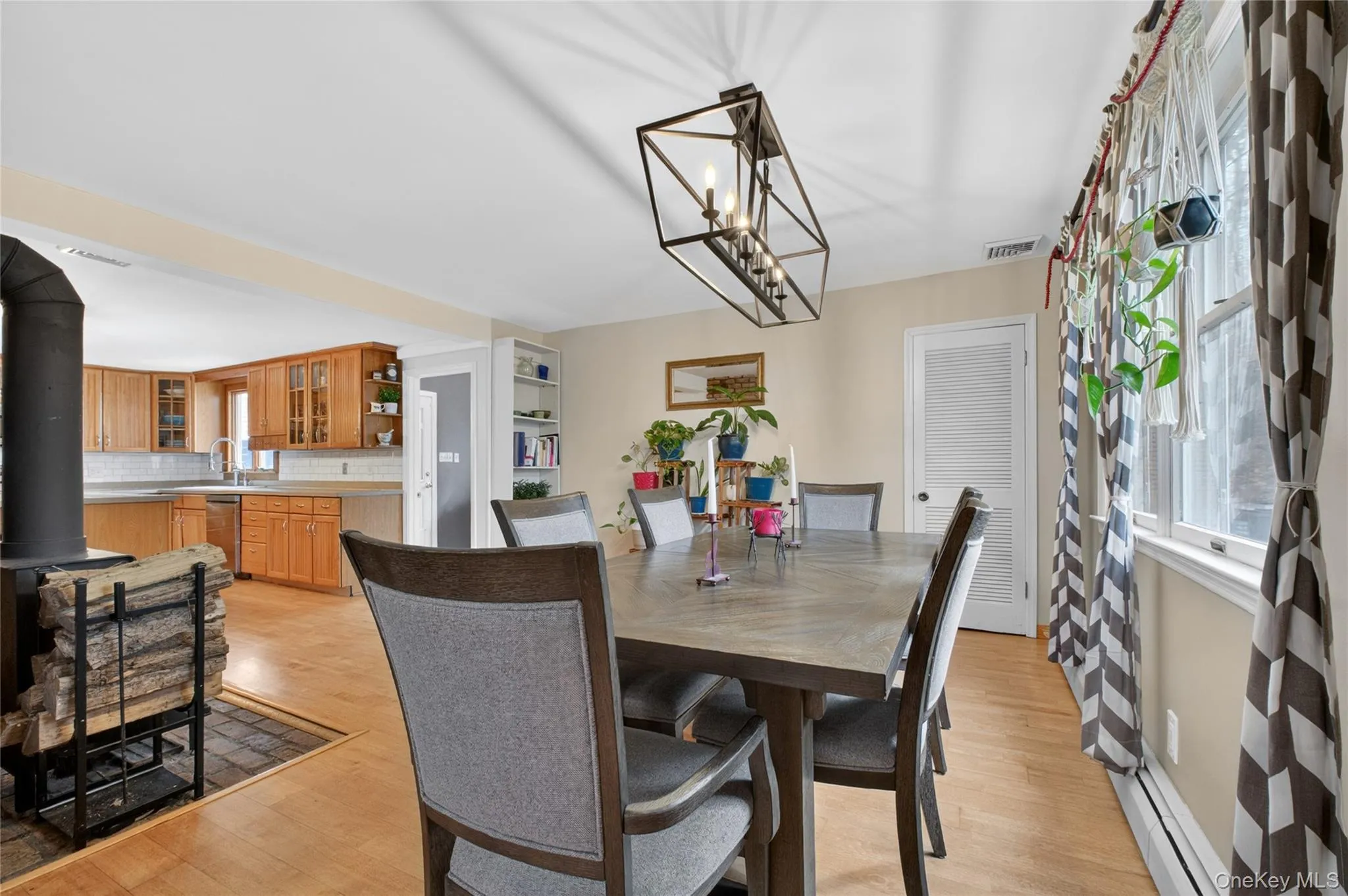22 Blossom Hill Drive, Marlboro, NY, 4 Bedrooms Bedrooms, 10 Rooms Rooms,2 BathroomsBathrooms,Residential Lease,For Rent,Blossom Hill,0,984111 22 Blossom Hill Drive, Marlboro, NY, 4 Bedrooms Bedrooms, 10 Rooms Rooms,2 BathroomsBathrooms,Residential Lease,For Rent,Blossom Hill,0,984111