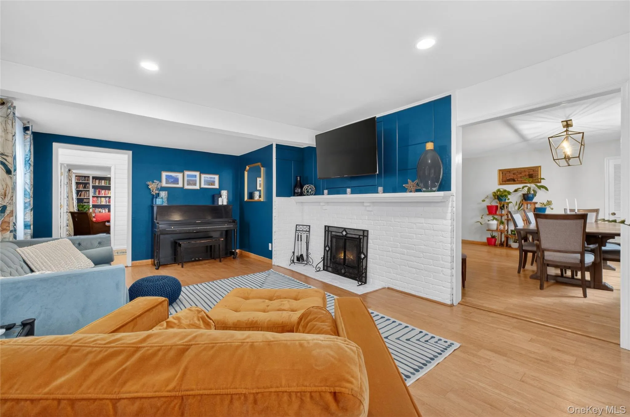 22 Blossom Hill Drive, Marlboro, NY, 4 Bedrooms Bedrooms, 10 Rooms Rooms,2 BathroomsBathrooms,Residential Lease,For Rent,Blossom Hill,0,984111 22 Blossom Hill Drive, Marlboro, NY, 4 Bedrooms Bedrooms, 10 Rooms Rooms,2 BathroomsBathrooms,Residential Lease,For Rent,Blossom Hill,0,984111