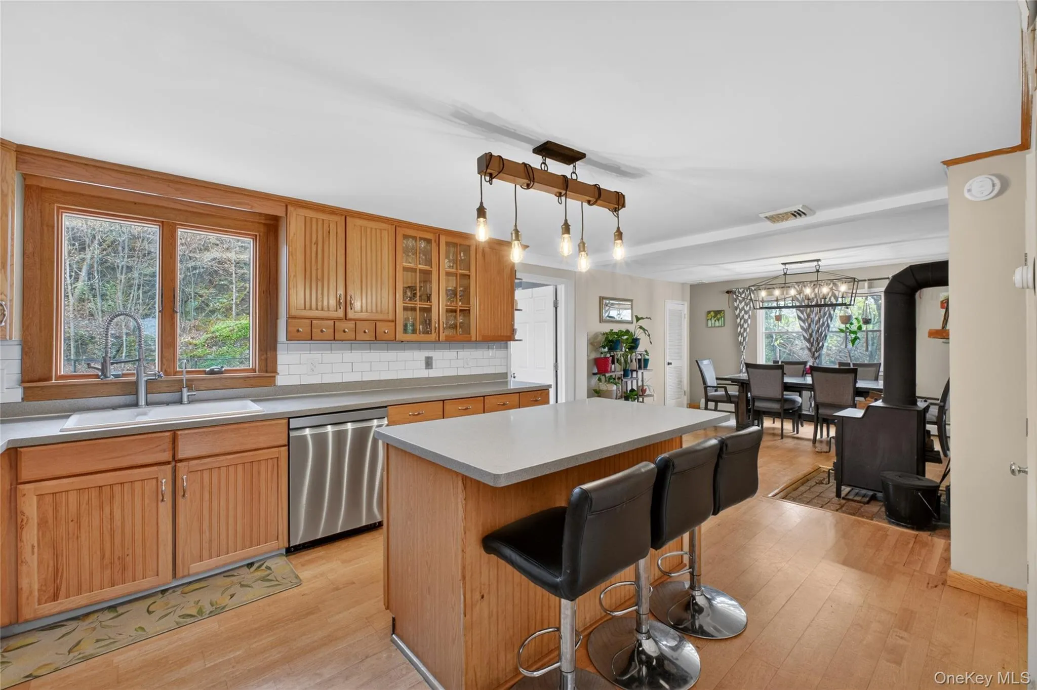 22 Blossom Hill Drive, Marlboro, NY, 4 Bedrooms Bedrooms, 10 Rooms Rooms,2 BathroomsBathrooms,Residential Lease,For Rent,Blossom Hill,0,984111 22 Blossom Hill Drive, Marlboro, NY, 4 Bedrooms Bedrooms, 10 Rooms Rooms,2 BathroomsBathrooms,Residential Lease,For Rent,Blossom Hill,0,984111