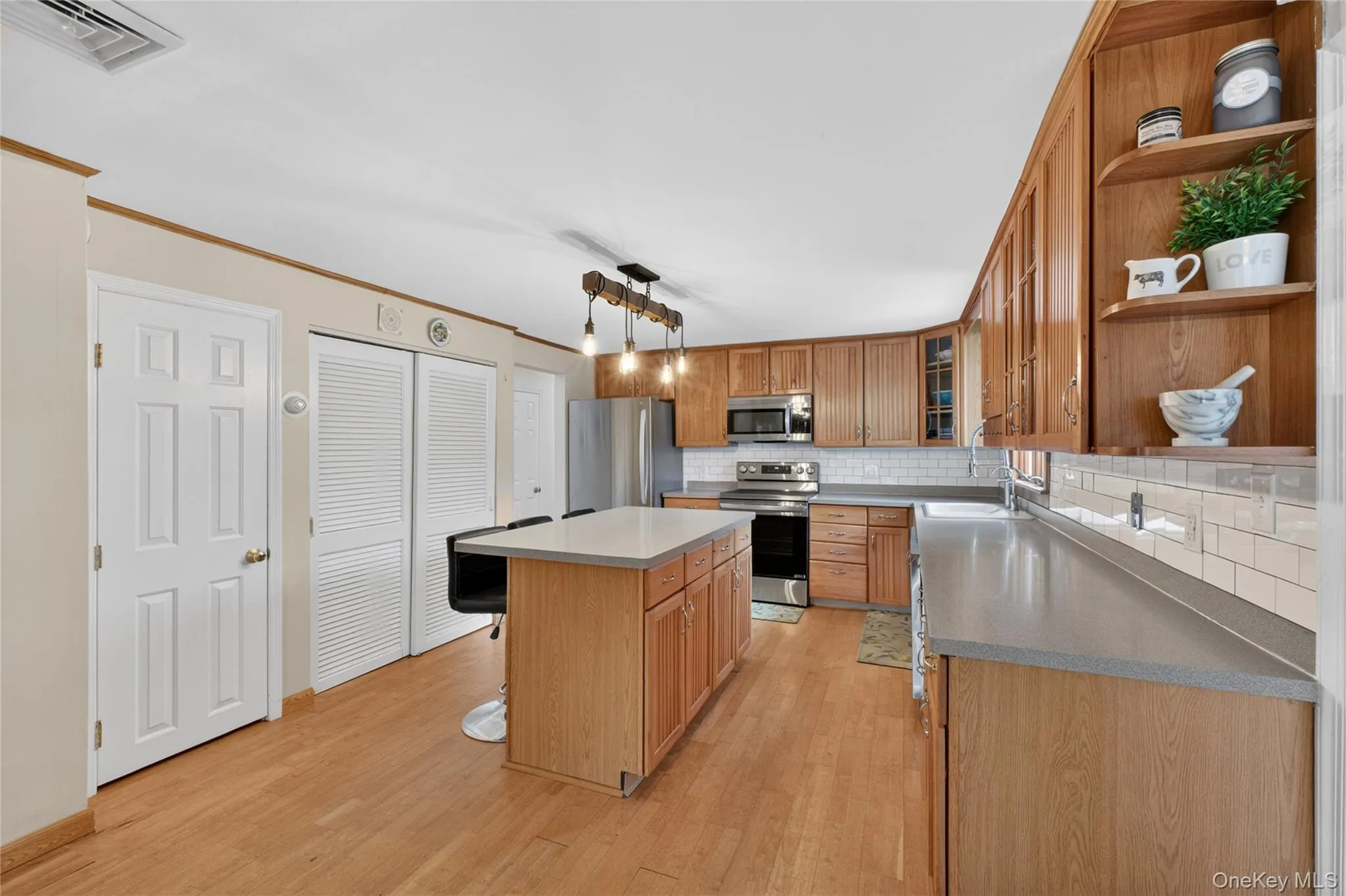 22 Blossom Hill Drive, Marlboro, NY, 4 Bedrooms Bedrooms, 10 Rooms Rooms,2 BathroomsBathrooms,Residential Lease,For Rent,Blossom Hill,0,984111 22 Blossom Hill Drive, Marlboro, NY, 4 Bedrooms Bedrooms, 10 Rooms Rooms,2 BathroomsBathrooms,Residential Lease,For Rent,Blossom Hill,0,984111