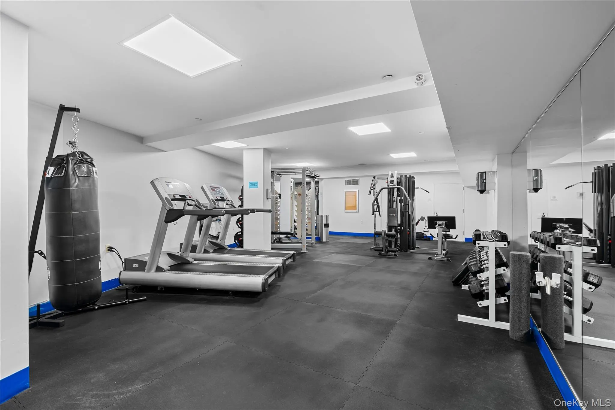 2415 Queens Plaza, New York, NY, 2 Bedrooms Bedrooms, 4 Rooms Rooms,2 BathroomsBathrooms,Residential,For Rent,Queens,0,984155 2415 Queens Plaza, New York, NY, 2 Bedrooms Bedrooms, 4 Rooms Rooms,2 BathroomsBathrooms,Residential,For Rent,Queens,0,984155
