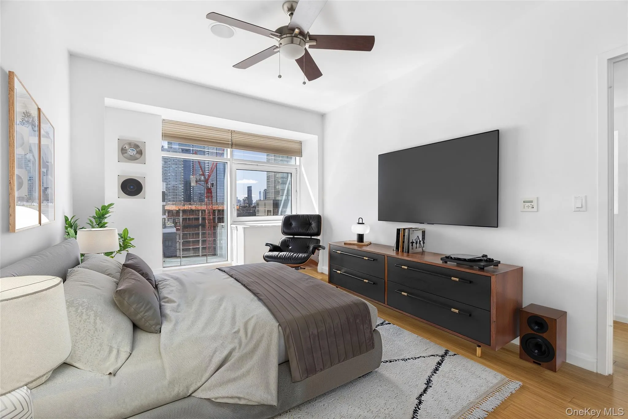 2415 Queens Plaza, New York, NY, 2 Bedrooms Bedrooms, 4 Rooms Rooms,2 BathroomsBathrooms,Residential,For Rent,Queens,0,984155 2415 Queens Plaza, New York, NY, 2 Bedrooms Bedrooms, 4 Rooms Rooms,2 BathroomsBathrooms,Residential,For Rent,Queens,0,984155