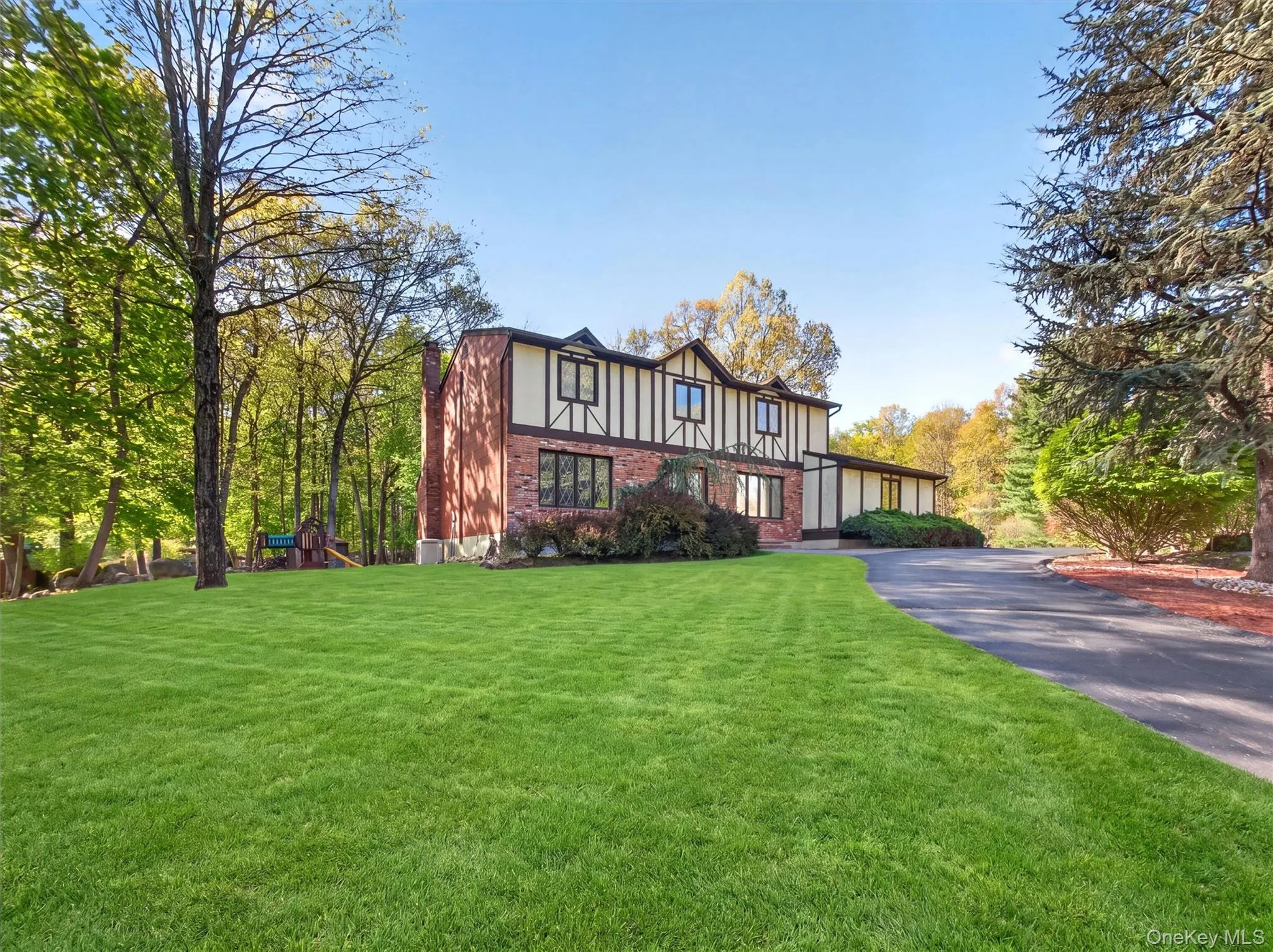 7 Bell Court, Ramapo, NY, 5 Bedrooms Bedrooms, 12 Rooms Rooms,3 BathroomsBathrooms,Residential,For Rent,Bell,0,984166 7 Bell Court, Ramapo, NY, 5 Bedrooms Bedrooms, 12 Rooms Rooms,3 BathroomsBathrooms,Residential,For Rent,Bell,0,984166