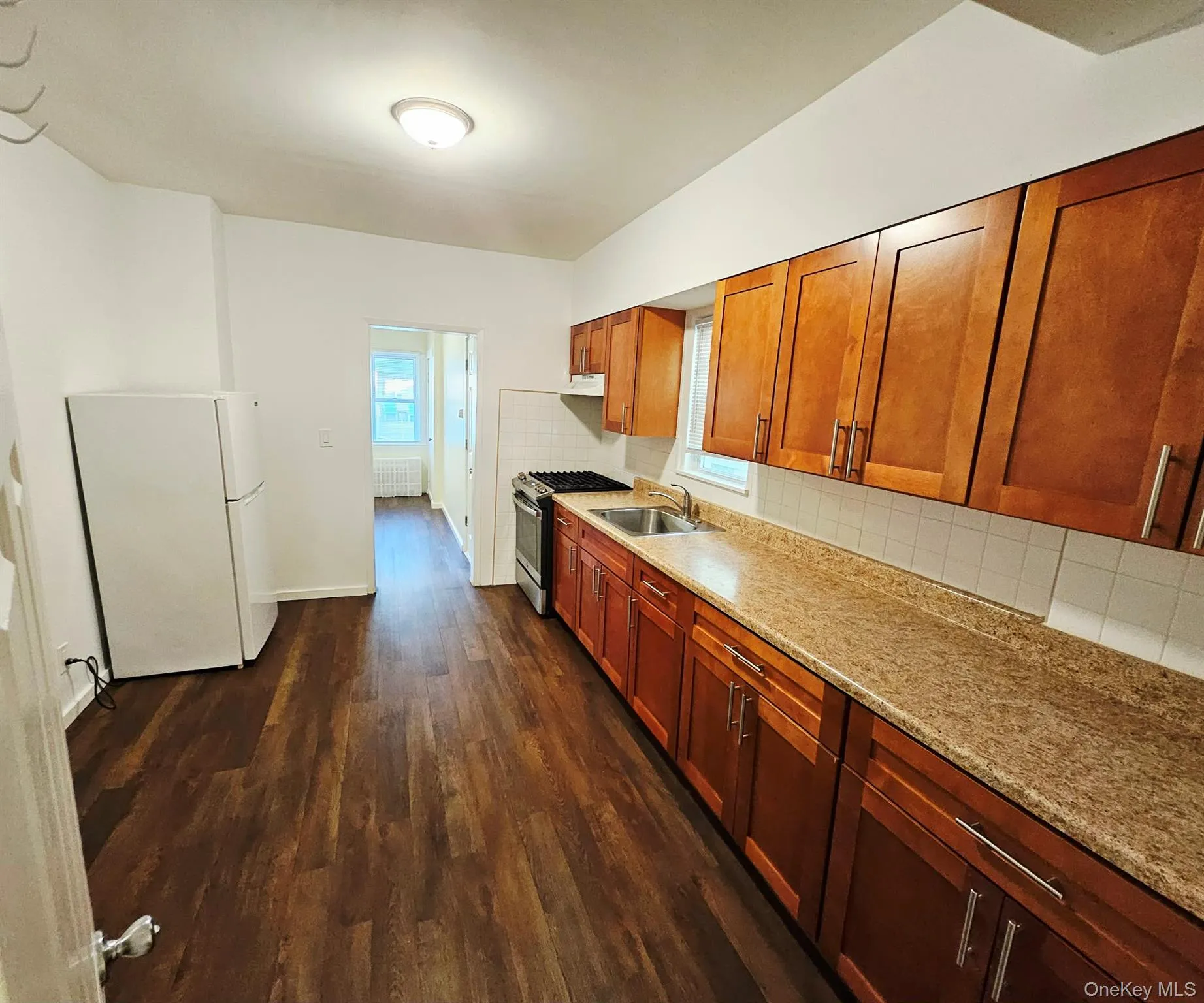 22 Ford Street, Glen Cove, NY, 3 Bedrooms Bedrooms, 5 Rooms Rooms,1 BathroomBathrooms,Residential Lease,For Rent,Ford,0,984169 22 Ford Street, Glen Cove, NY, 3 Bedrooms Bedrooms, 5 Rooms Rooms,1 BathroomBathrooms,Residential Lease,For Rent,Ford,0,984169