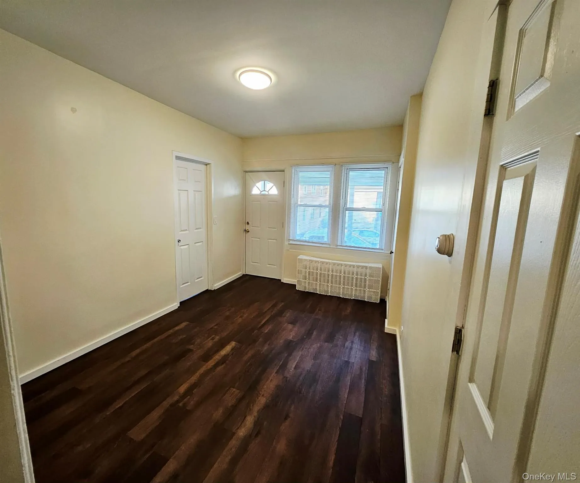 22 Ford Street, Glen Cove, NY, 3 Bedrooms Bedrooms, 5 Rooms Rooms,1 BathroomBathrooms,Residential Lease,For Rent,Ford,0,984169 22 Ford Street, Glen Cove, NY, 3 Bedrooms Bedrooms, 5 Rooms Rooms,1 BathroomBathrooms,Residential Lease,For Rent,Ford,0,984169