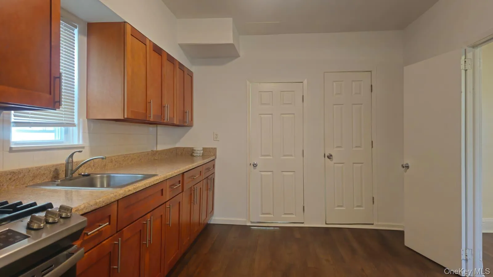 22 Ford Street, Glen Cove, NY, 3 Bedrooms Bedrooms, 5 Rooms Rooms,1 BathroomBathrooms,Residential Lease,For Rent,Ford,0,984169 22 Ford Street, Glen Cove, NY, 3 Bedrooms Bedrooms, 5 Rooms Rooms,1 BathroomBathrooms,Residential Lease,For Rent,Ford,0,984169