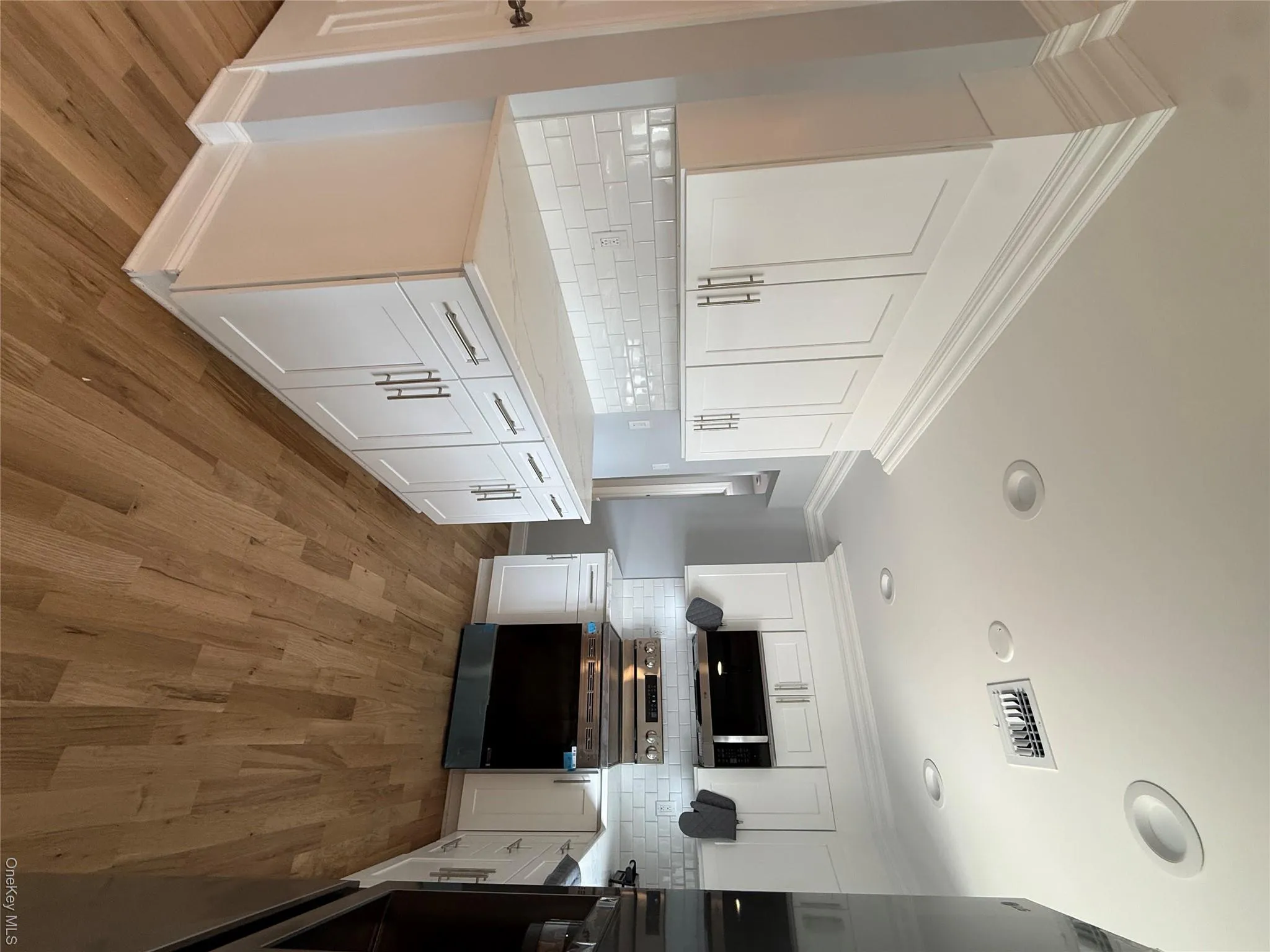 165 Lynbrook Drive, Brookhaven, NY, 3 Bedrooms Bedrooms, 7 Rooms Rooms,2 BathroomsBathrooms,Residential Lease,For Rent,Lynbrook,0,984172 165 Lynbrook Drive, Brookhaven, NY, 3 Bedrooms Bedrooms, 7 Rooms Rooms,2 BathroomsBathrooms,Residential Lease,For Rent,Lynbrook,0,984172