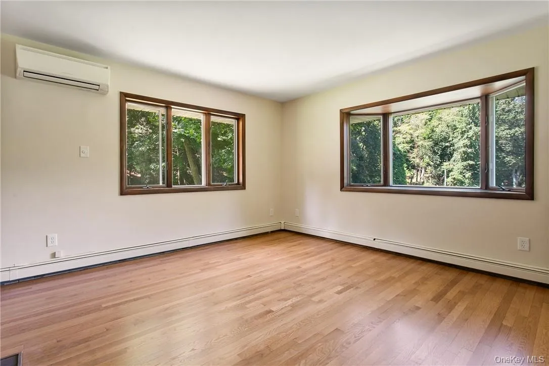 41 Old Deer Park Road, Bedford, NY, 4 Bedrooms Bedrooms, 10 Rooms Rooms,4 BathroomsBathrooms,Residential Lease,For Rent,Old Deer Park,0,984187 41 Old Deer Park Road, Bedford, NY, 4 Bedrooms Bedrooms, 10 Rooms Rooms,4 BathroomsBathrooms,Residential Lease,For Rent,Old Deer Park,0,984187