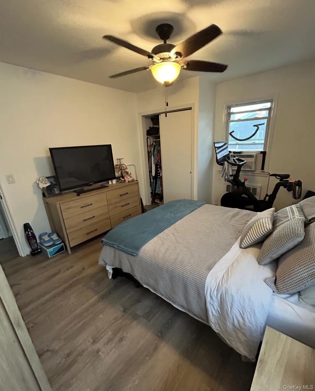 555 Broadway, Long Beach, NY, 1 Bedroom Bedrooms, 3 Rooms Rooms,1 BathroomBathrooms,Residential Lease,For Rent,Broadway,0,984195 555 Broadway, Long Beach, NY, 1 Bedroom Bedrooms, 3 Rooms Rooms,1 BathroomBathrooms,Residential Lease,For Rent,Broadway,0,984195