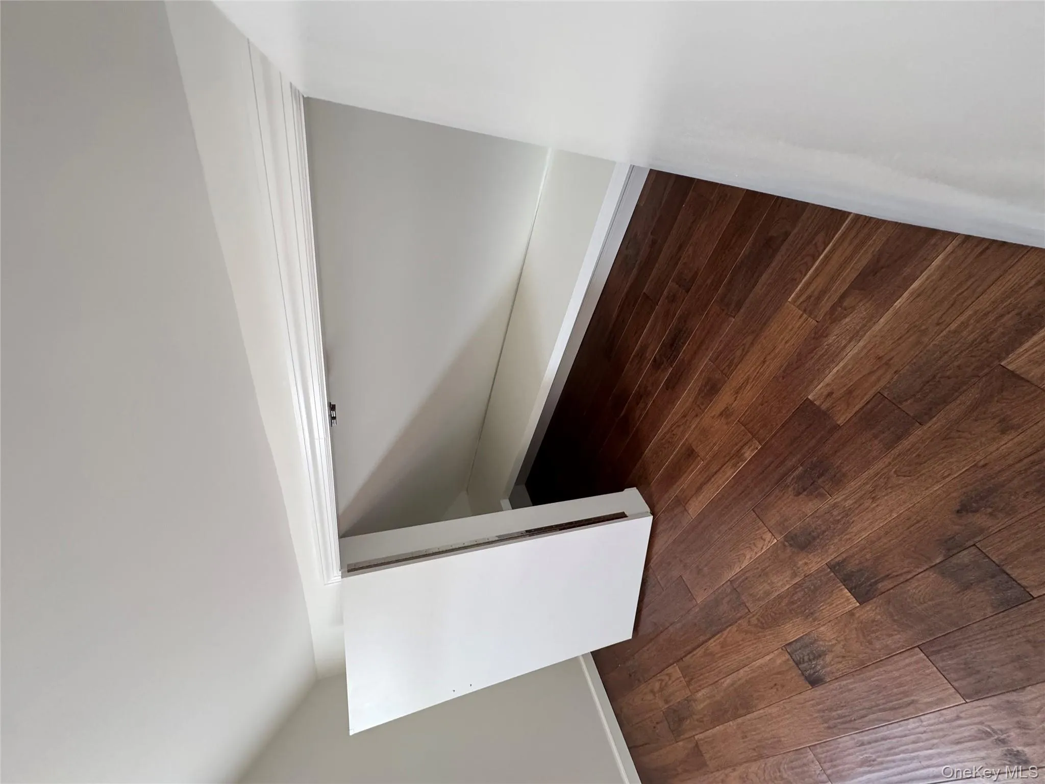 88-36 77th Street, New York, NY, 4 Bedrooms Bedrooms, 7 Rooms Rooms,2 BathroomsBathrooms,Residential Lease,For Rent,77th,0,984209 88-36 77th Street, New York, NY, 4 Bedrooms Bedrooms, 7 Rooms Rooms,2 BathroomsBathrooms,Residential Lease,For Rent,77th,0,984209