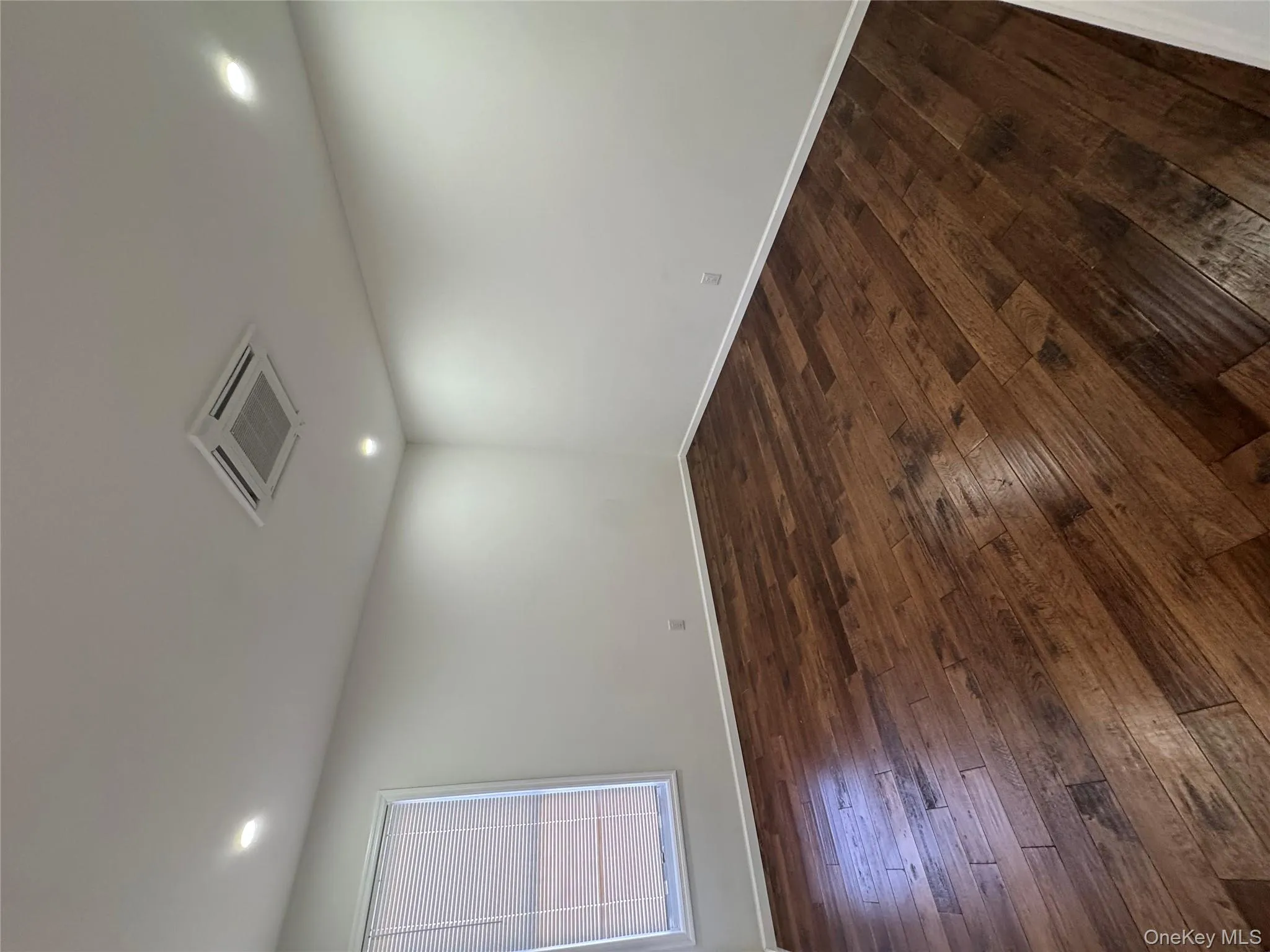 88-36 77th Street, New York, NY, 4 Bedrooms Bedrooms, 7 Rooms Rooms,2 BathroomsBathrooms,Residential Lease,For Rent,77th,0,984209 88-36 77th Street, New York, NY, 4 Bedrooms Bedrooms, 7 Rooms Rooms,2 BathroomsBathrooms,Residential Lease,For Rent,77th,0,984209