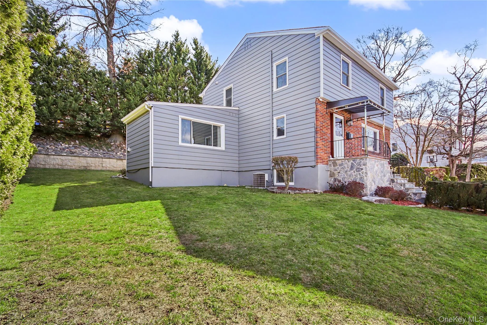 14 Emerald Place, Yonkers, NY, 3 Bedrooms Bedrooms, 10 Rooms Rooms,1 BathroomBathrooms,Residential,For Rent,Emerald,0,KEY984223 14 Emerald Place, Yonkers, NY, 3 Bedrooms Bedrooms, 10 Rooms Rooms,1 BathroomBathrooms,Residential,For Rent,Emerald,0,KEY984223