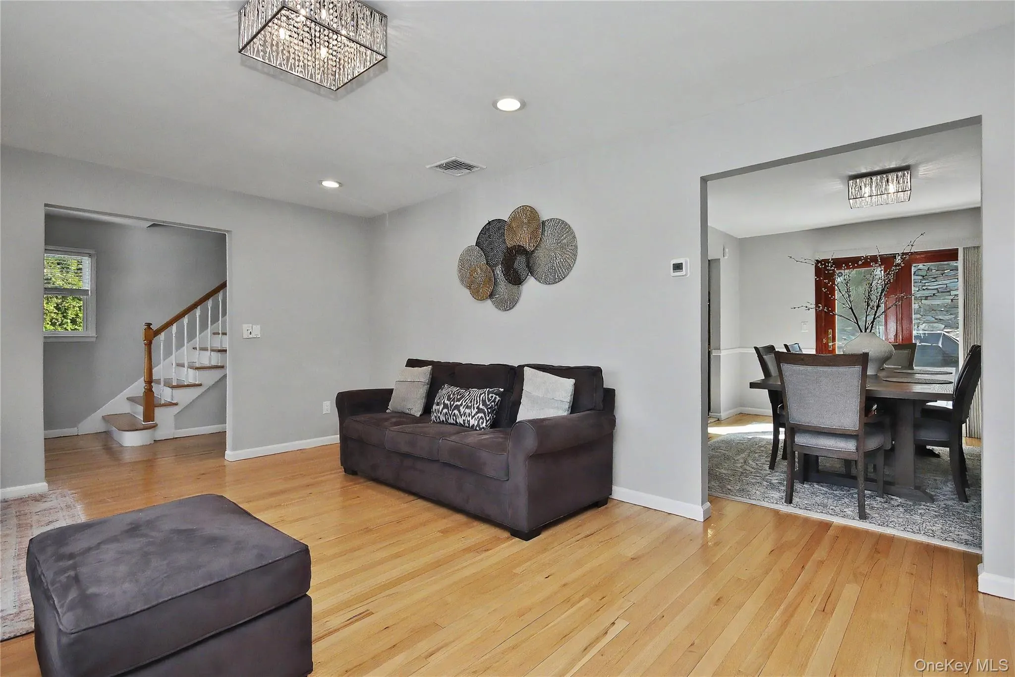 14 Emerald Place, Yonkers, NY, 3 Bedrooms Bedrooms, 10 Rooms Rooms,1 BathroomBathrooms,Residential,For Rent,Emerald,0,KEY984223 14 Emerald Place, Yonkers, NY, 3 Bedrooms Bedrooms, 10 Rooms Rooms,1 BathroomBathrooms,Residential,For Rent,Emerald,0,KEY984223