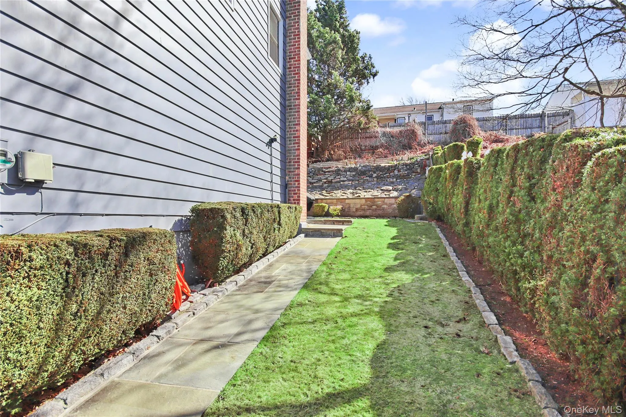14 Emerald Place, Yonkers, NY, 3 Bedrooms Bedrooms, 10 Rooms Rooms,1 BathroomBathrooms,Residential,For Rent,Emerald,0,KEY984223 14 Emerald Place, Yonkers, NY, 3 Bedrooms Bedrooms, 10 Rooms Rooms,1 BathroomBathrooms,Residential,For Rent,Emerald,0,KEY984223