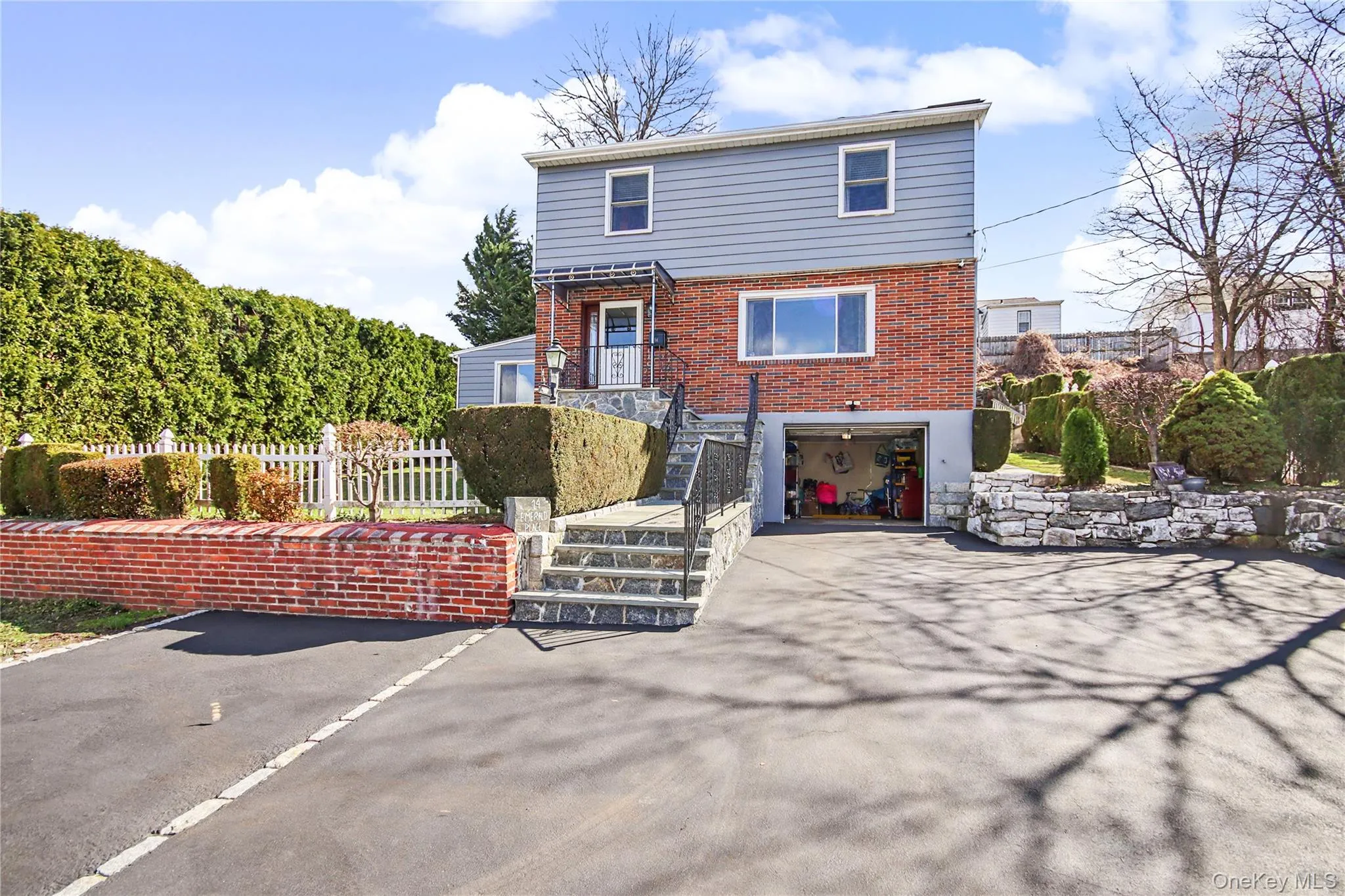 14 Emerald Place, Yonkers, NY, 3 Bedrooms Bedrooms, 10 Rooms Rooms,1 BathroomBathrooms,Residential,For Rent,Emerald,0,KEY984223 14 Emerald Place, Yonkers, NY, 3 Bedrooms Bedrooms, 10 Rooms Rooms,1 BathroomBathrooms,Residential,For Rent,Emerald,0,KEY984223