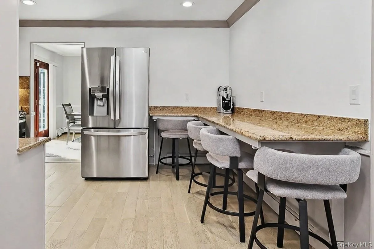 14 Emerald Place, Yonkers, NY, 3 Bedrooms Bedrooms, 10 Rooms Rooms,1 BathroomBathrooms,Residential,For Rent,Emerald,0,KEY984223 14 Emerald Place, Yonkers, NY, 3 Bedrooms Bedrooms, 10 Rooms Rooms,1 BathroomBathrooms,Residential,For Rent,Emerald,0,KEY984223