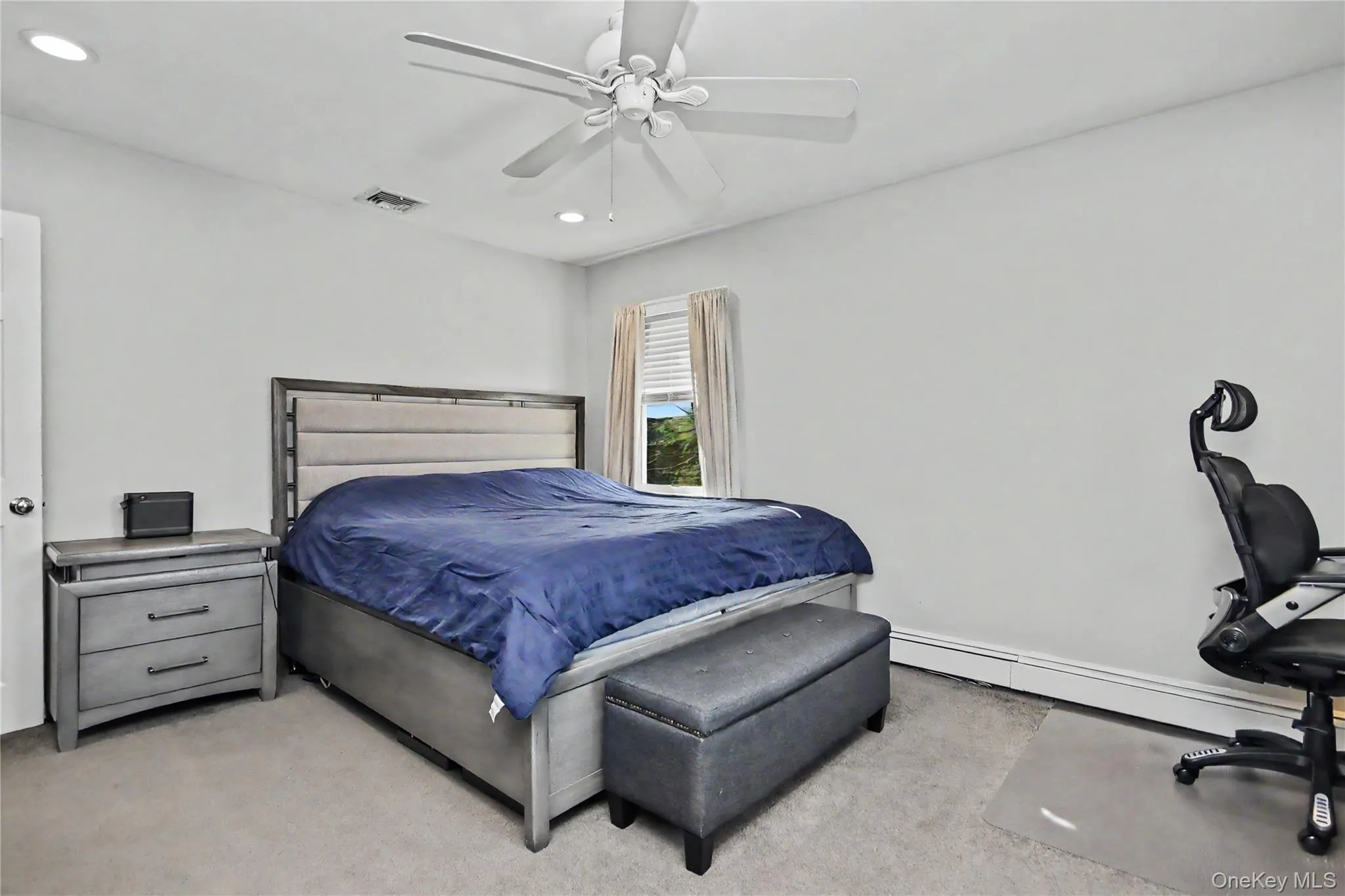 14 Emerald Place, Yonkers, NY, 3 Bedrooms Bedrooms, 10 Rooms Rooms,1 BathroomBathrooms,Residential,For Rent,Emerald,0,KEY984223 14 Emerald Place, Yonkers, NY, 3 Bedrooms Bedrooms, 10 Rooms Rooms,1 BathroomBathrooms,Residential,For Rent,Emerald,0,KEY984223