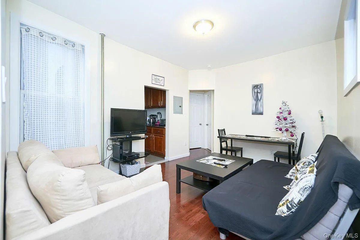 502 167th Street, New York, NY, 2 Bedrooms Bedrooms, 6 Rooms Rooms,1 BathroomBathrooms,Residential Lease,For Rent,167th,0,984226 502 167th Street, New York, NY, 2 Bedrooms Bedrooms, 6 Rooms Rooms,1 BathroomBathrooms,Residential Lease,For Rent,167th,0,984226