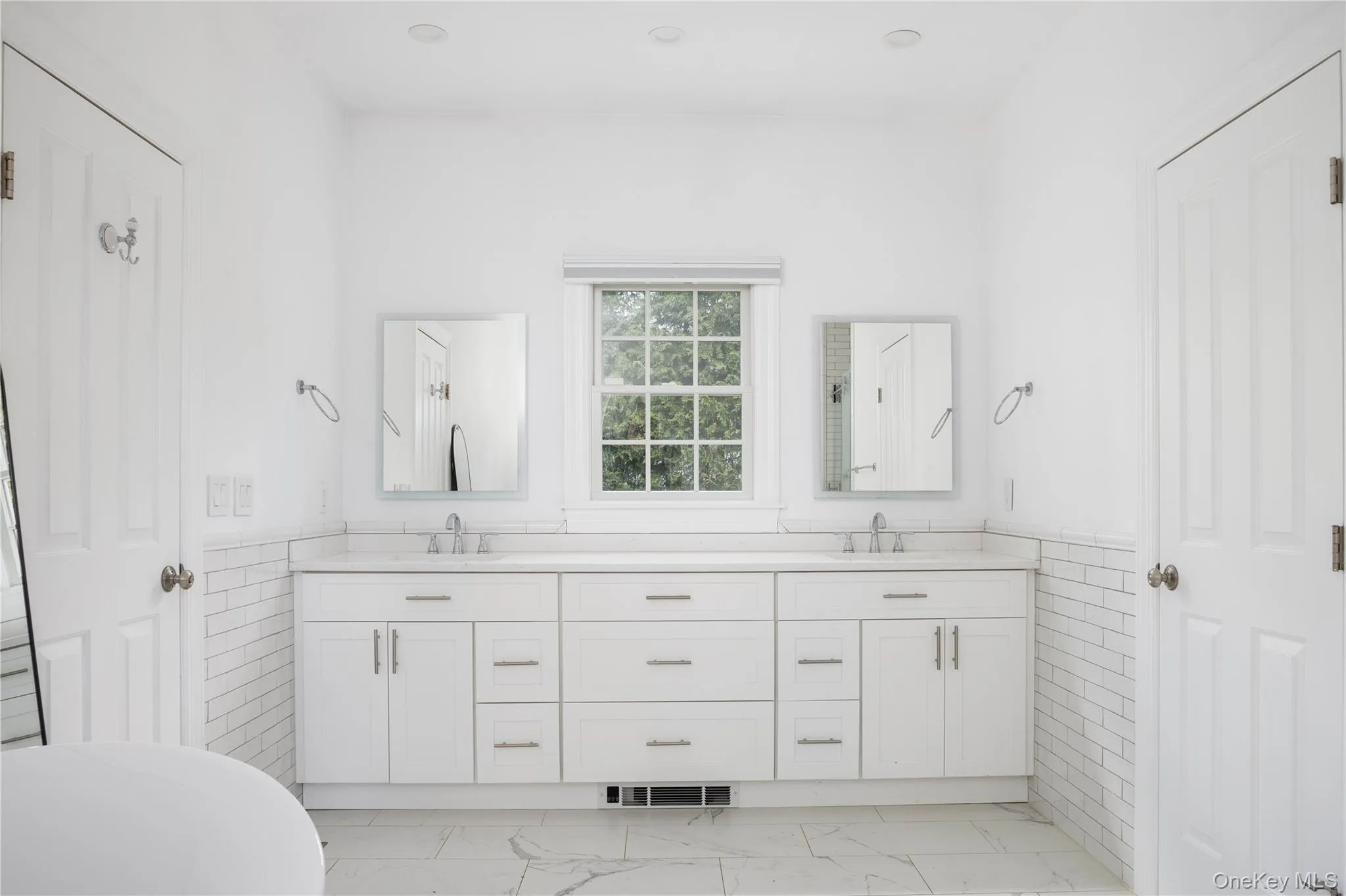 2675 Laurel Trail, Southold, NY, 5 Bedrooms Bedrooms, 15 Rooms Rooms,5 BathroomsBathrooms,Residential,For Rent,Laurel,0,984243 2675 Laurel Trail, Southold, NY, 5 Bedrooms Bedrooms, 15 Rooms Rooms,5 BathroomsBathrooms,Residential,For Rent,Laurel,0,984243