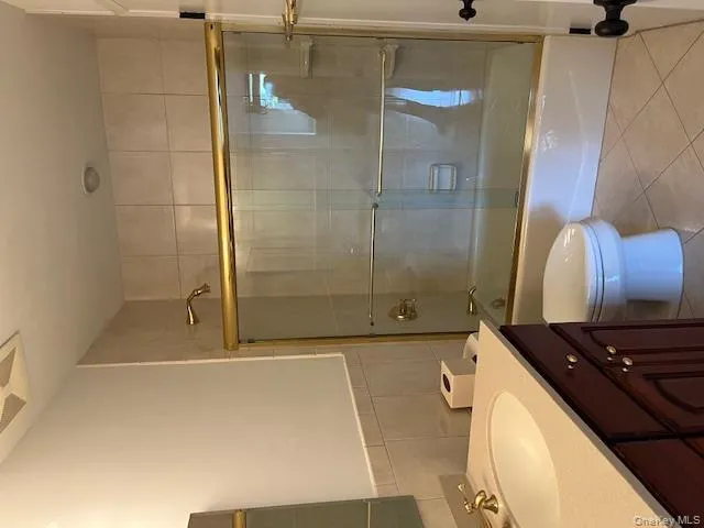 139 Sierra Vista Lane, Clarkstown, NY, 1 Bedroom Bedrooms, 5 Rooms Rooms,1 BathroomBathrooms,Residential Lease,For Rent,Sierra Vista,0,984255 139 Sierra Vista Lane, Clarkstown, NY, 1 Bedroom Bedrooms, 5 Rooms Rooms,1 BathroomBathrooms,Residential Lease,For Rent,Sierra Vista,0,984255