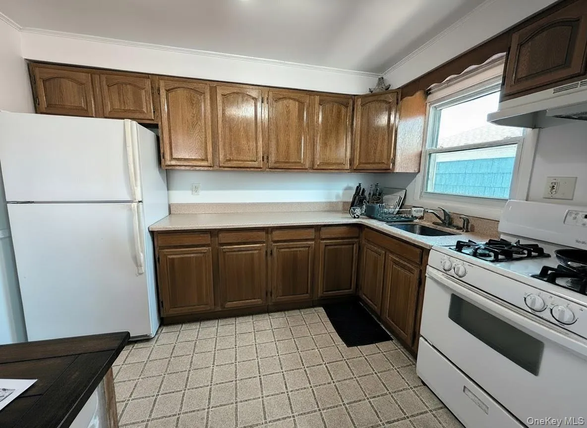 525 Olive Street, Long Beach, NY, 2 Bedrooms Bedrooms, 5 Rooms Rooms,1 BathroomBathrooms,Residential Lease,For Rent,Olive,0,984257 525 Olive Street, Long Beach, NY, 2 Bedrooms Bedrooms, 5 Rooms Rooms,1 BathroomBathrooms,Residential Lease,For Rent,Olive,0,984257