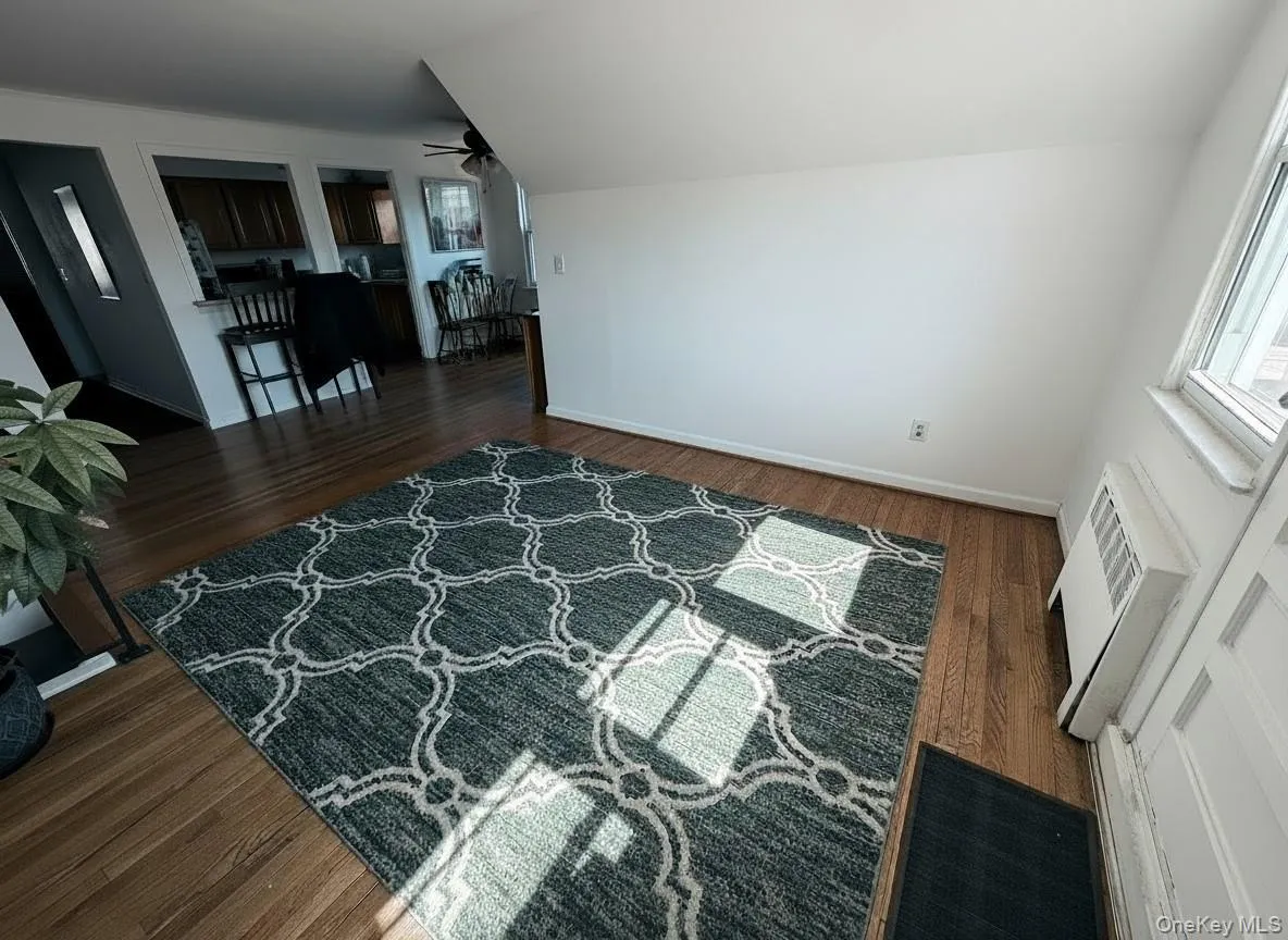 525 Olive Street, Long Beach, NY, 2 Bedrooms Bedrooms, 5 Rooms Rooms,1 BathroomBathrooms,Residential Lease,For Rent,Olive,0,984257 525 Olive Street, Long Beach, NY, 2 Bedrooms Bedrooms, 5 Rooms Rooms,1 BathroomBathrooms,Residential Lease,For Rent,Olive,0,984257