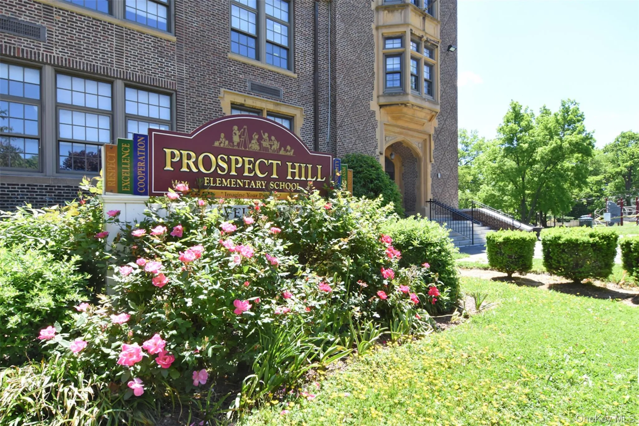 Prospect Hill Elementary School and playground Prospect Hill Elementary School and playground