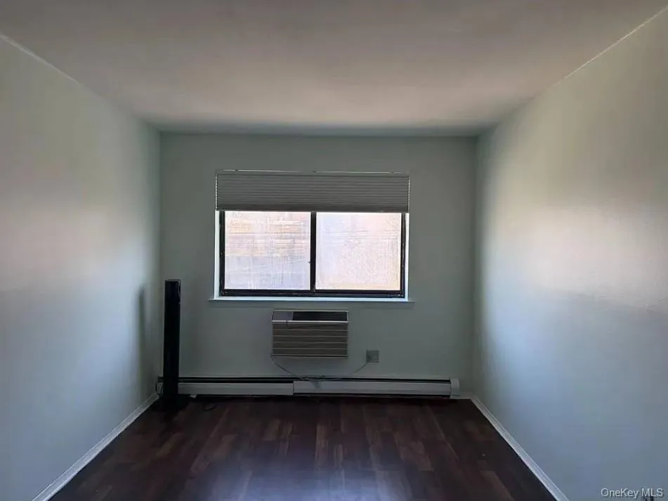 67-107 Burns Street, New York, NY, 1 Bedroom Bedrooms, 3 Rooms Rooms,1 BathroomBathrooms,Residential Lease,For Rent,Burns,0,984271 67-107 Burns Street, New York, NY, 1 Bedroom Bedrooms, 3 Rooms Rooms,1 BathroomBathrooms,Residential Lease,For Rent,Burns,0,984271