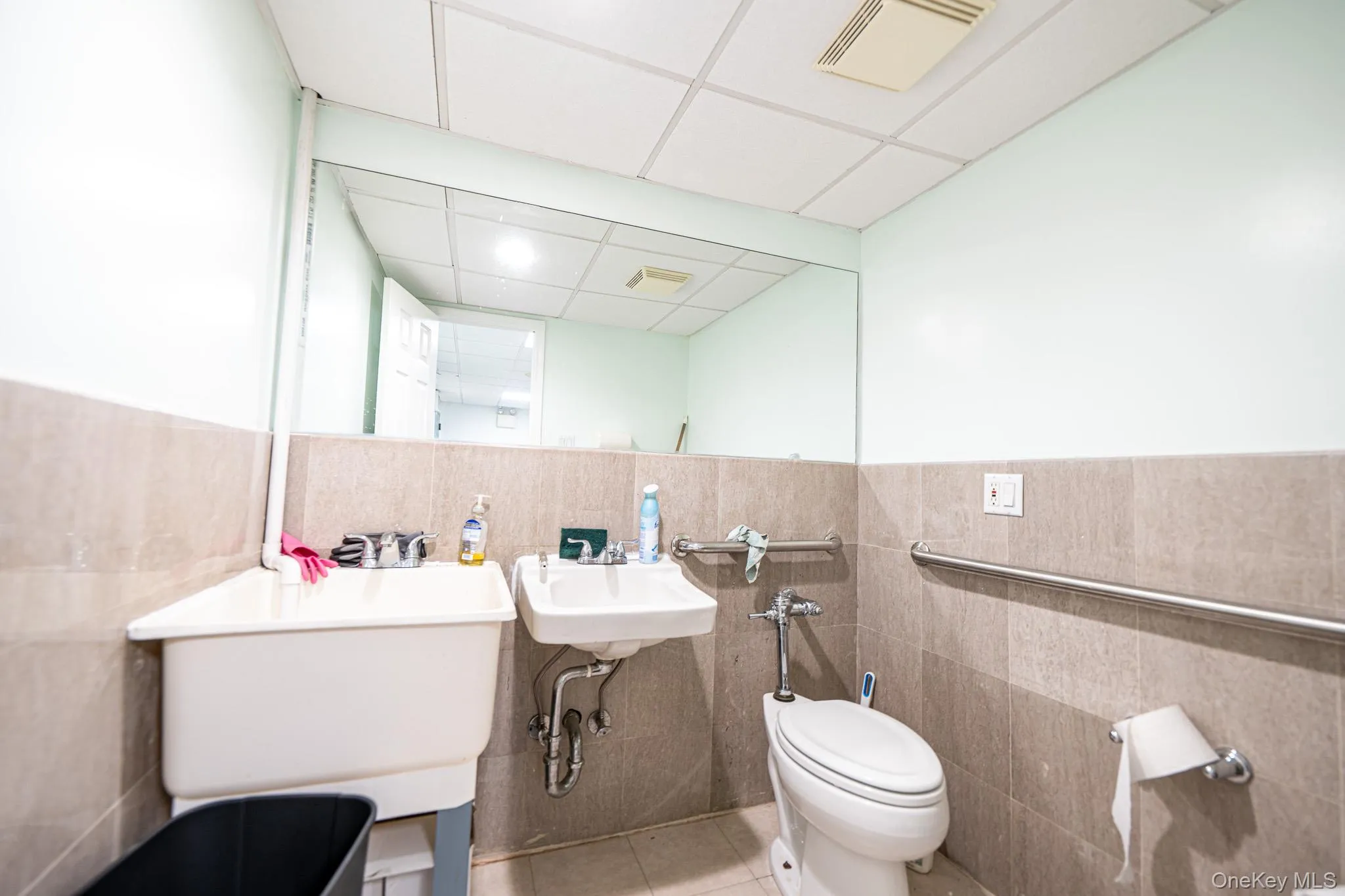 41-28 Haight Street, New York, NY, ,Commercial Lease,For Rent,Haight,0,984277 41-28 Haight Street, New York, NY, ,Commercial Lease,For Rent,Haight,0,984277