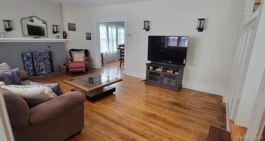 16 Grant Street, Liberty, NY, 2 Bedrooms Bedrooms, 6 Rooms Rooms,1 BathroomBathrooms,Residential,For Rent,Grant,0,984283 16 Grant Street, Liberty, NY, 2 Bedrooms Bedrooms, 6 Rooms Rooms,1 BathroomBathrooms,Residential,For Rent,Grant,0,984283