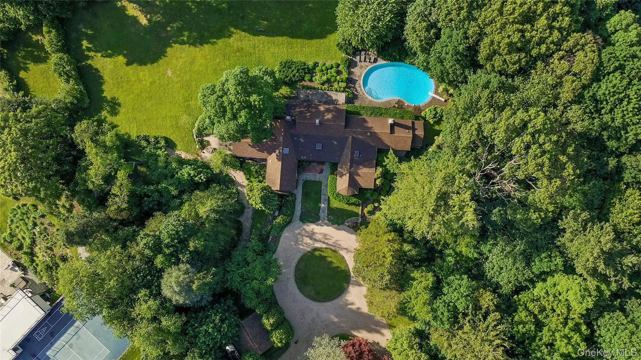 120 Creek Farms Road, North Hempstead, NY, 4 Bedrooms Bedrooms, 10 Rooms Rooms,3 BathroomsBathrooms,Residential,For Rent,Creek Farms,0,984288 120 Creek Farms Road, North Hempstead, NY, 4 Bedrooms Bedrooms, 10 Rooms Rooms,3 BathroomsBathrooms,Residential,For Rent,Creek Farms,0,984288