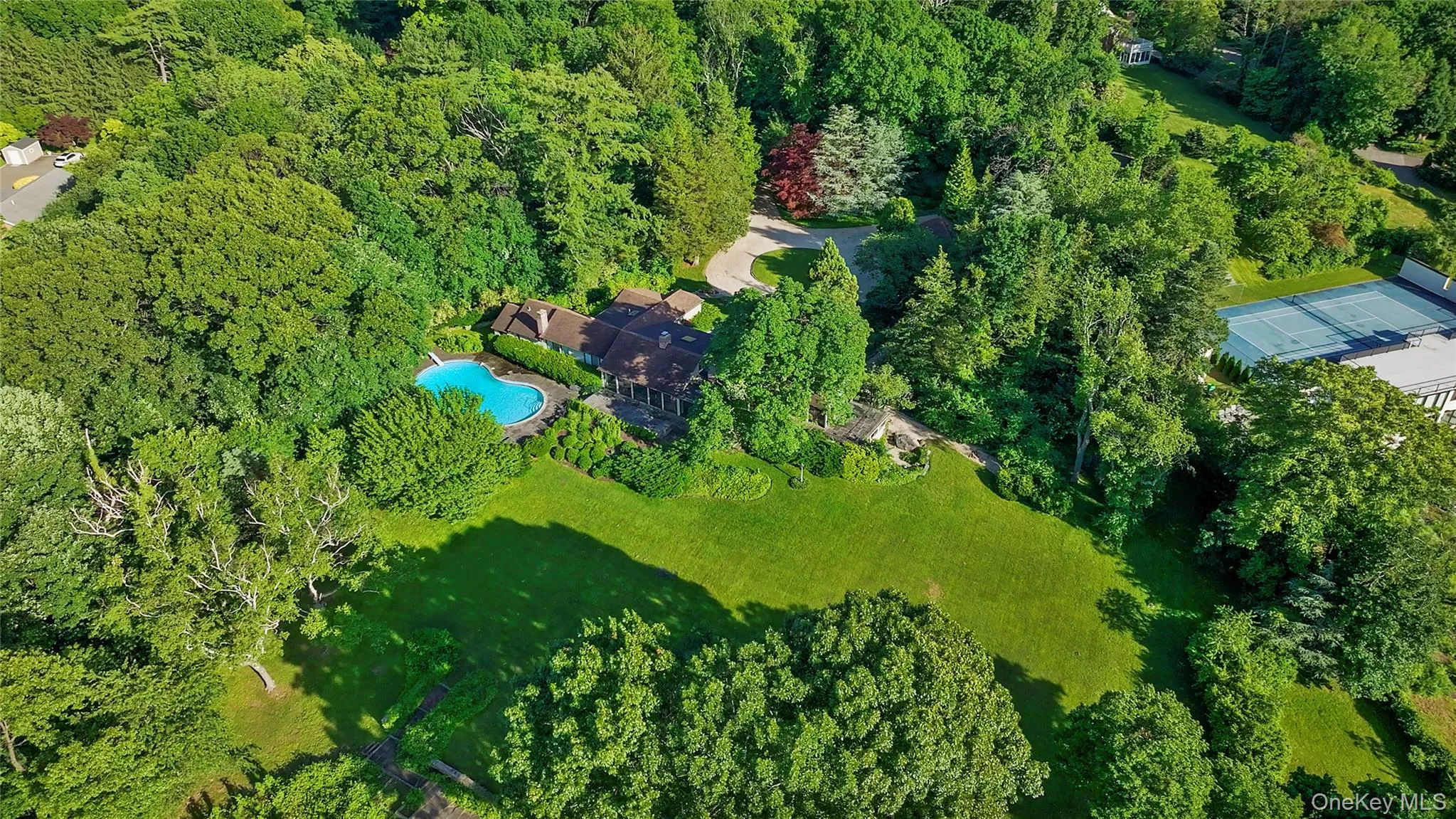 120 Creek Farms Road, North Hempstead, NY, 4 Bedrooms Bedrooms, 10 Rooms Rooms,3 BathroomsBathrooms,Residential,For Rent,Creek Farms,0,984288 120 Creek Farms Road, North Hempstead, NY, 4 Bedrooms Bedrooms, 10 Rooms Rooms,3 BathroomsBathrooms,Residential,For Rent,Creek Farms,0,984288