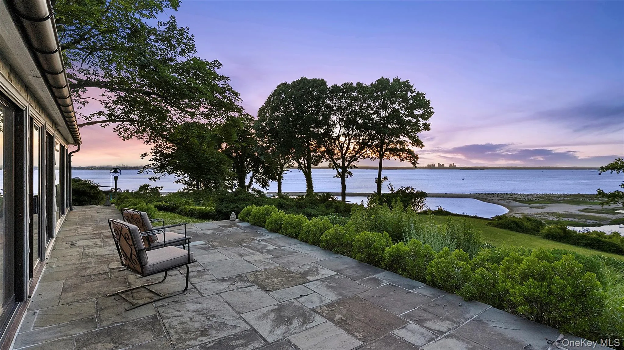 120 Creek Farms Road, North Hempstead, NY, 4 Bedrooms Bedrooms, 10 Rooms Rooms,3 BathroomsBathrooms,Residential,For Rent,Creek Farms,0,984288 120 Creek Farms Road, North Hempstead, NY, 4 Bedrooms Bedrooms, 10 Rooms Rooms,3 BathroomsBathrooms,Residential,For Rent,Creek Farms,0,984288