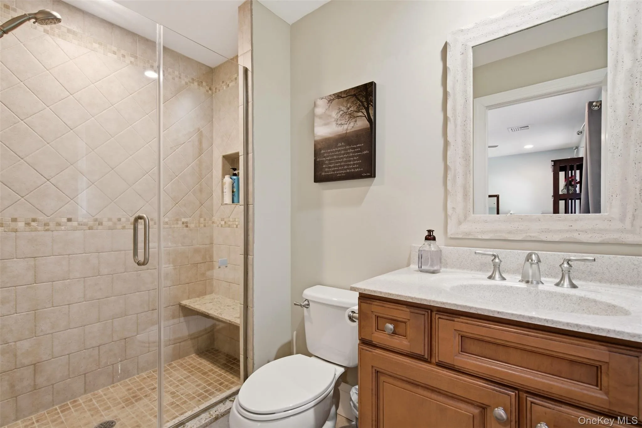 Ensuite bath with shower stall Ensuite bath with shower stall