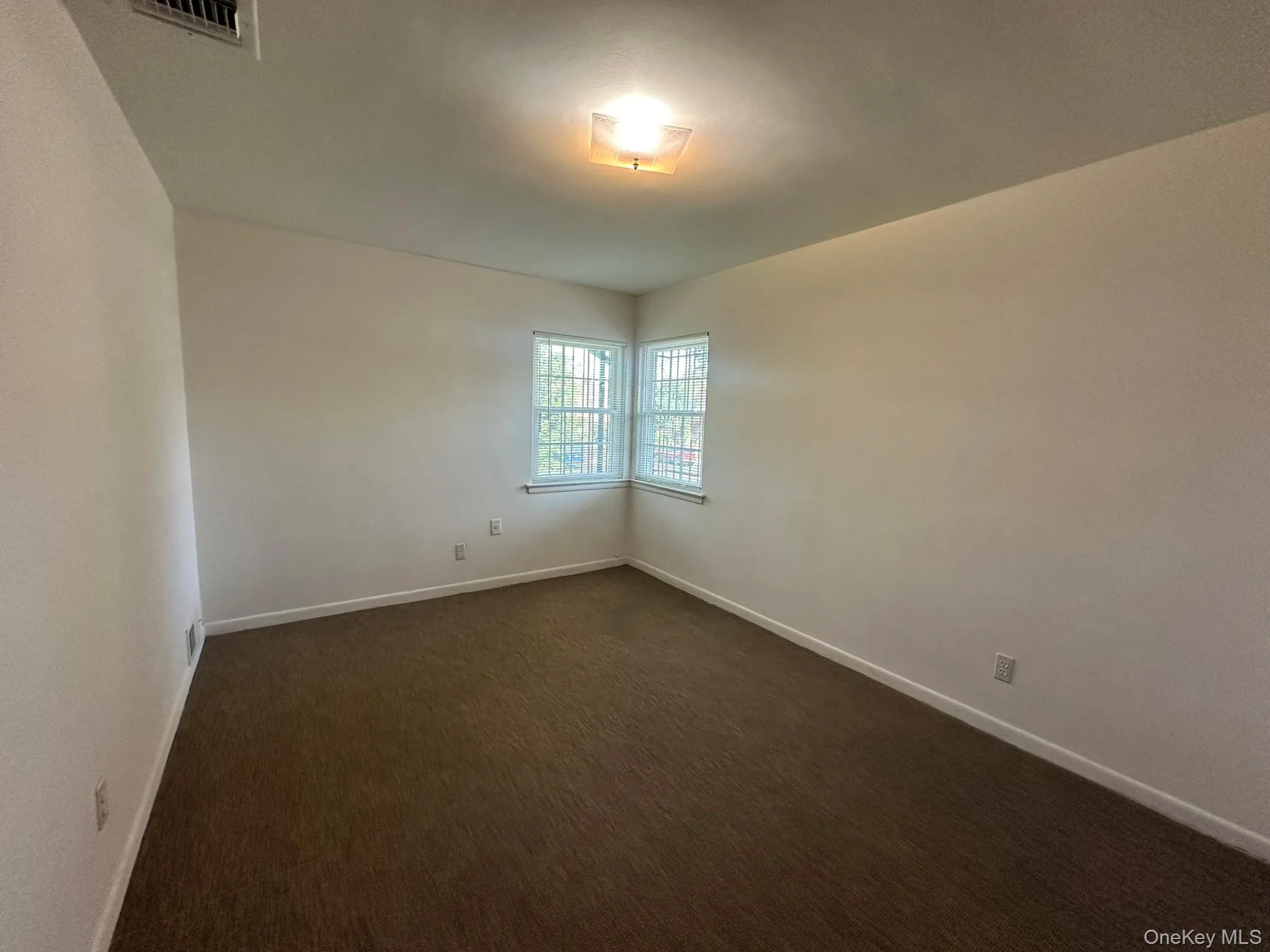 87-89 191st Street, New York, NY, 3 Bedrooms Bedrooms, 5 Rooms Rooms,2 BathroomsBathrooms,Residential Lease,For Rent,191st,0,984305 87-89 191st Street, New York, NY, 3 Bedrooms Bedrooms, 5 Rooms Rooms,2 BathroomsBathrooms,Residential Lease,For Rent,191st,0,984305