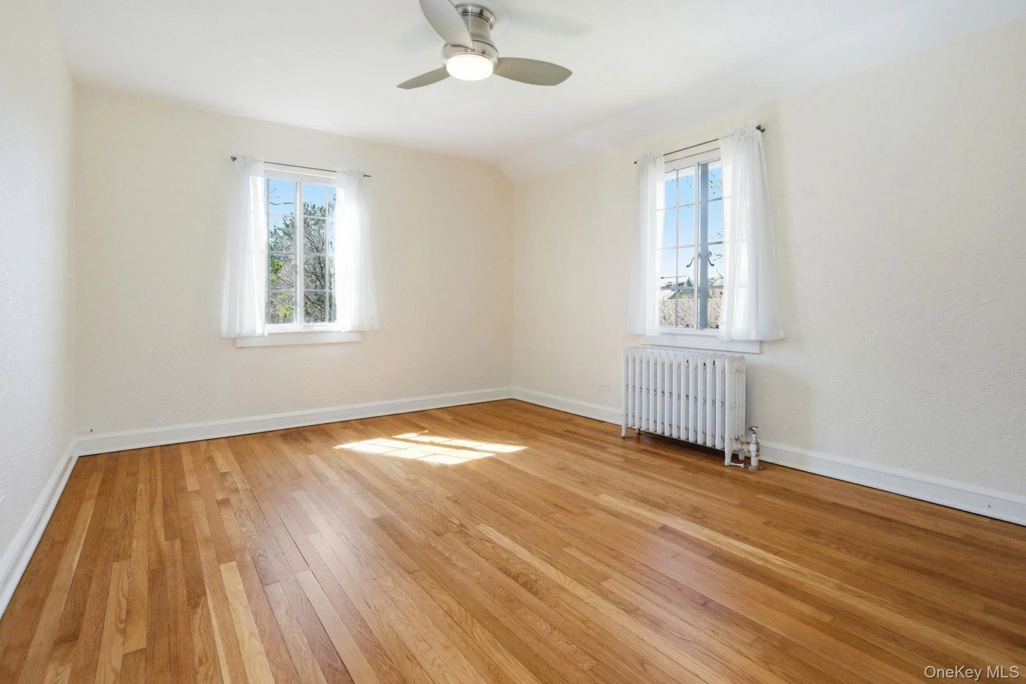 5 Seymour Place, White Plains, NY, 4 Bedrooms Bedrooms, 8 Rooms Rooms,3 BathroomsBathrooms,Residential Lease,For Rent,Seymour,0,984310 5 Seymour Place, White Plains, NY, 4 Bedrooms Bedrooms, 8 Rooms Rooms,3 BathroomsBathrooms,Residential Lease,For Rent,Seymour,0,984310