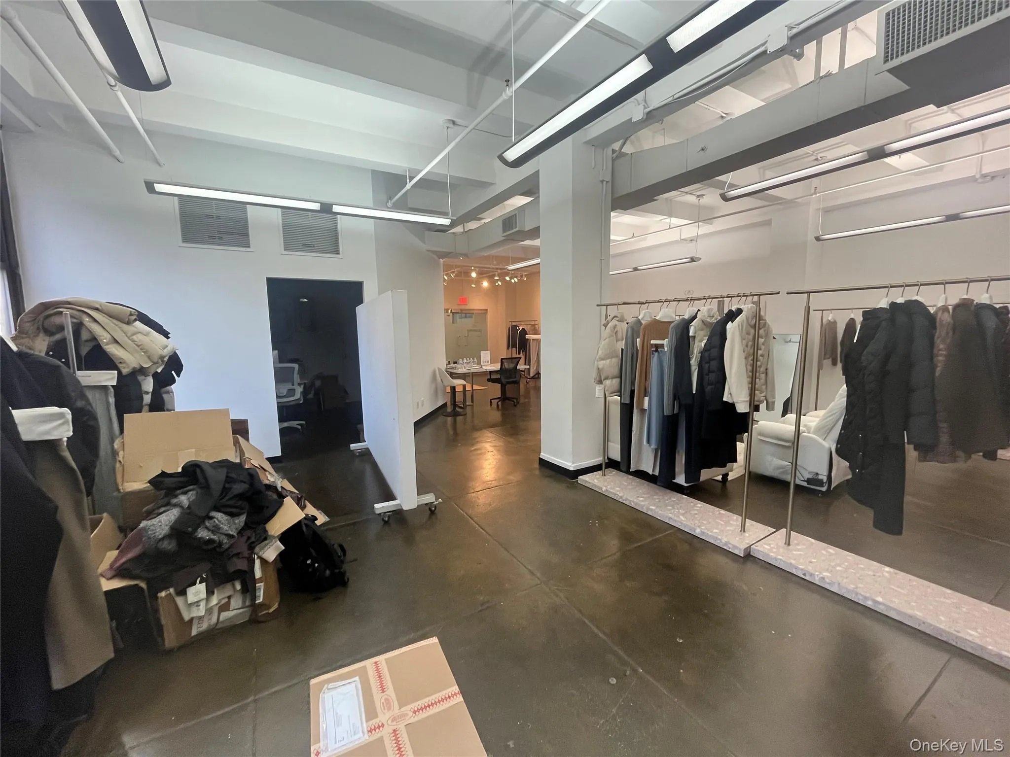 209 38th Street, New York, NY, ,Commercial Lease,For Rent,38th,0,984312 209 38th Street, New York, NY, ,Commercial Lease,For Rent,38th,0,984312