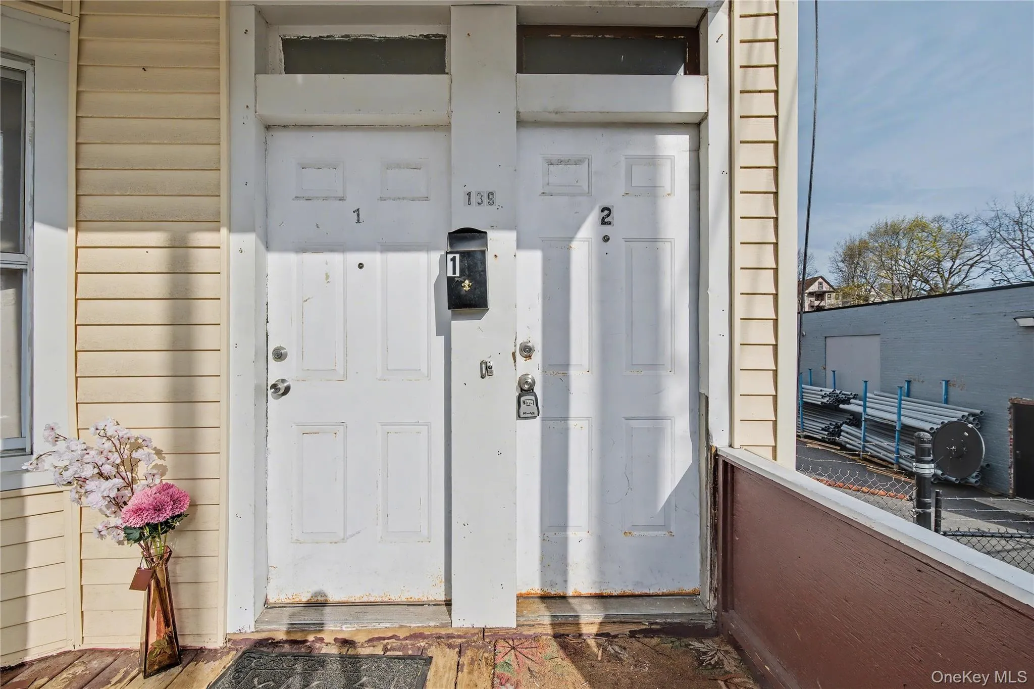 Doorway to property Doorway to property
