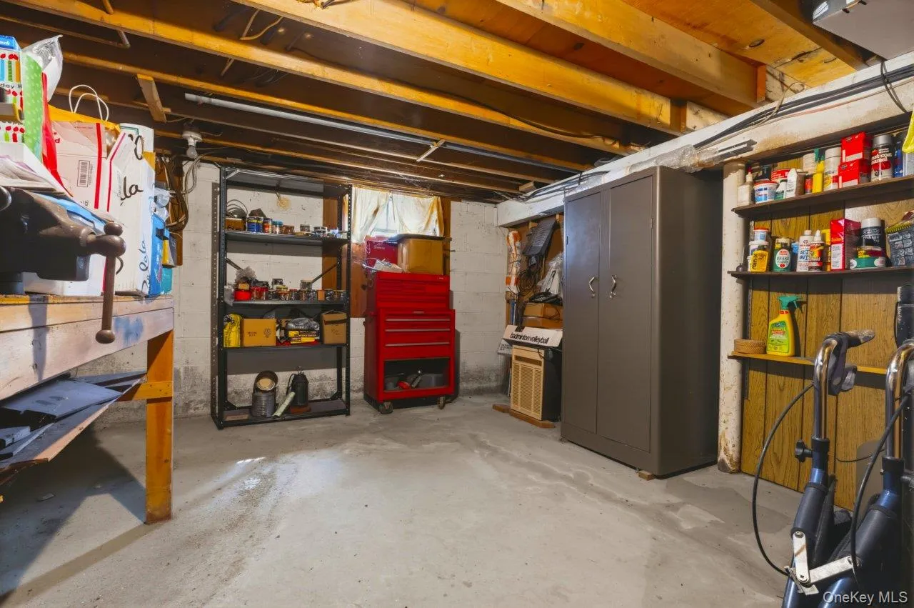 555 State Route 416, Montgomery, NY, 4 Bedrooms Bedrooms, 8 Rooms Rooms,2 BathroomsBathrooms,Residential,For Rent,State Route 416,0,984326 555 State Route 416, Montgomery, NY, 4 Bedrooms Bedrooms, 8 Rooms Rooms,2 BathroomsBathrooms,Residential,For Rent,State Route 416,0,984326