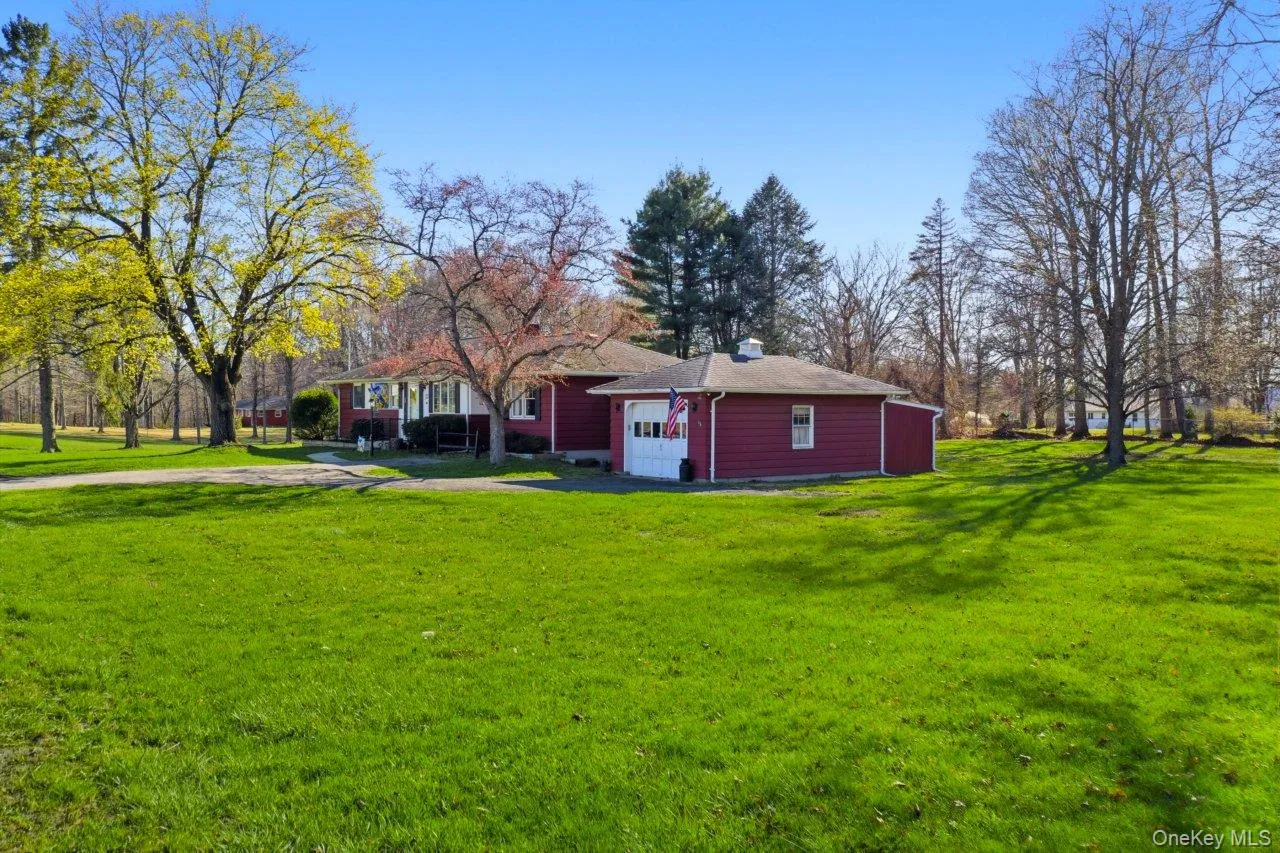 555 State Route 416, Montgomery, NY, 4 Bedrooms Bedrooms, 8 Rooms Rooms,2 BathroomsBathrooms,Residential,For Rent,State Route 416,0,984326 555 State Route 416, Montgomery, NY, 4 Bedrooms Bedrooms, 8 Rooms Rooms,2 BathroomsBathrooms,Residential,For Rent,State Route 416,0,984326