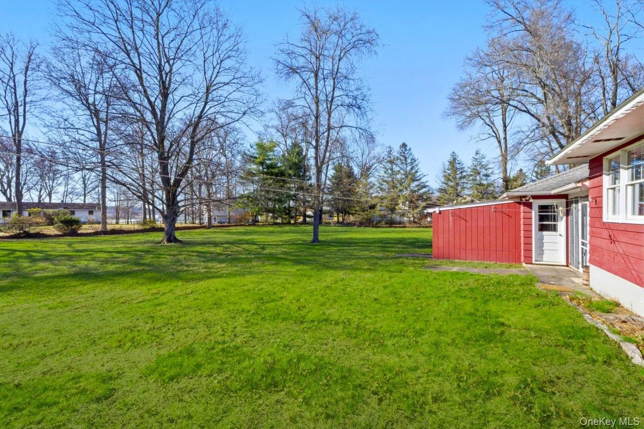 555 State Route 416, Montgomery, NY, 4 Bedrooms Bedrooms, 8 Rooms Rooms,2 BathroomsBathrooms,Residential,For Rent,State Route 416,0,984326 555 State Route 416, Montgomery, NY, 4 Bedrooms Bedrooms, 8 Rooms Rooms,2 BathroomsBathrooms,Residential,For Rent,State Route 416,0,984326