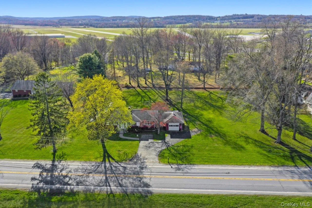 555 State Route 416, Montgomery, NY, 4 Bedrooms Bedrooms, 8 Rooms Rooms,2 BathroomsBathrooms,Residential,For Rent,State Route 416,0,984326 555 State Route 416, Montgomery, NY, 4 Bedrooms Bedrooms, 8 Rooms Rooms,2 BathroomsBathrooms,Residential,For Rent,State Route 416,0,984326