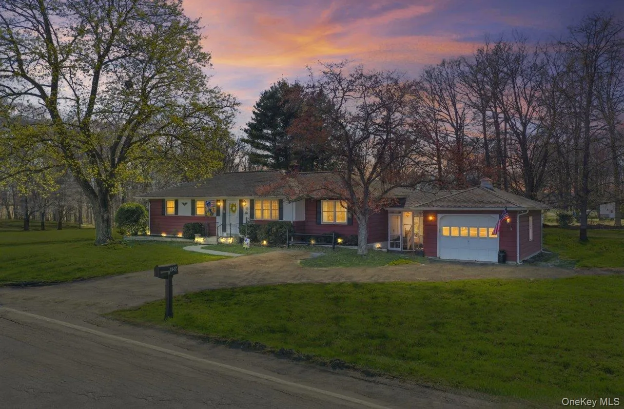 555 State Route 416, Montgomery, NY, 4 Bedrooms Bedrooms, 8 Rooms Rooms,2 BathroomsBathrooms,Residential,For Rent,State Route 416,0,984326 555 State Route 416, Montgomery, NY, 4 Bedrooms Bedrooms, 8 Rooms Rooms,2 BathroomsBathrooms,Residential,For Rent,State Route 416,0,984326
