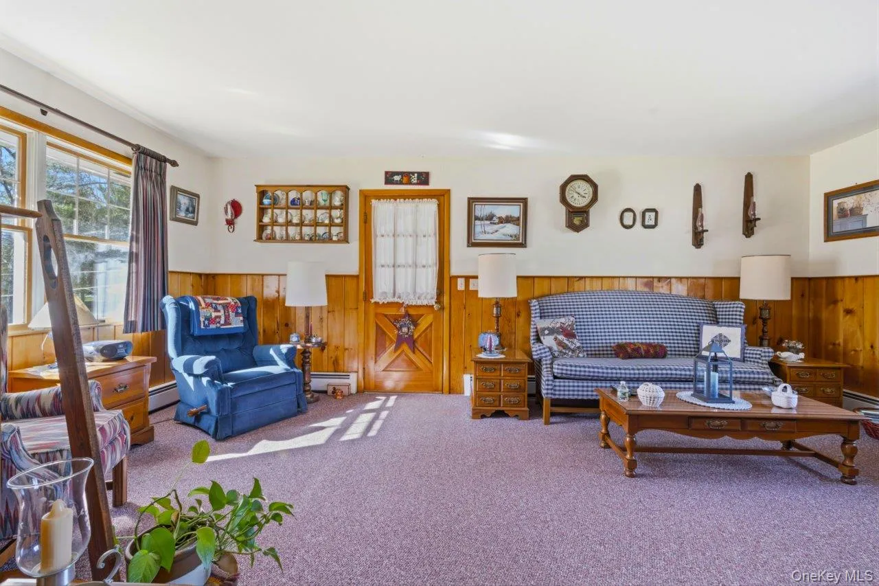 555 State Route 416, Montgomery, NY, 4 Bedrooms Bedrooms, 8 Rooms Rooms,2 BathroomsBathrooms,Residential,For Rent,State Route 416,0,984326 555 State Route 416, Montgomery, NY, 4 Bedrooms Bedrooms, 8 Rooms Rooms,2 BathroomsBathrooms,Residential,For Rent,State Route 416,0,984326