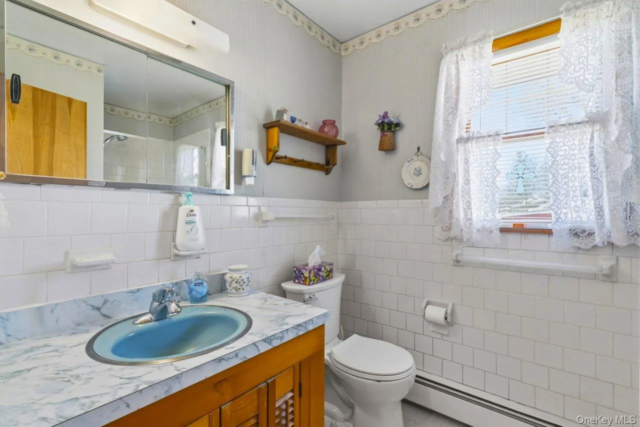 555 State Route 416, Montgomery, NY, 4 Bedrooms Bedrooms, 8 Rooms Rooms,2 BathroomsBathrooms,Residential,For Rent,State Route 416,0,984326 555 State Route 416, Montgomery, NY, 4 Bedrooms Bedrooms, 8 Rooms Rooms,2 BathroomsBathrooms,Residential,For Rent,State Route 416,0,984326