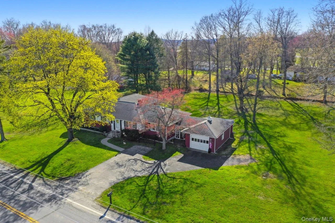 555 State Route 416, Montgomery, NY, 4 Bedrooms Bedrooms, 8 Rooms Rooms,2 BathroomsBathrooms,Residential,For Rent,State Route 416,0,984326 555 State Route 416, Montgomery, NY, 4 Bedrooms Bedrooms, 8 Rooms Rooms,2 BathroomsBathrooms,Residential,For Rent,State Route 416,0,984326