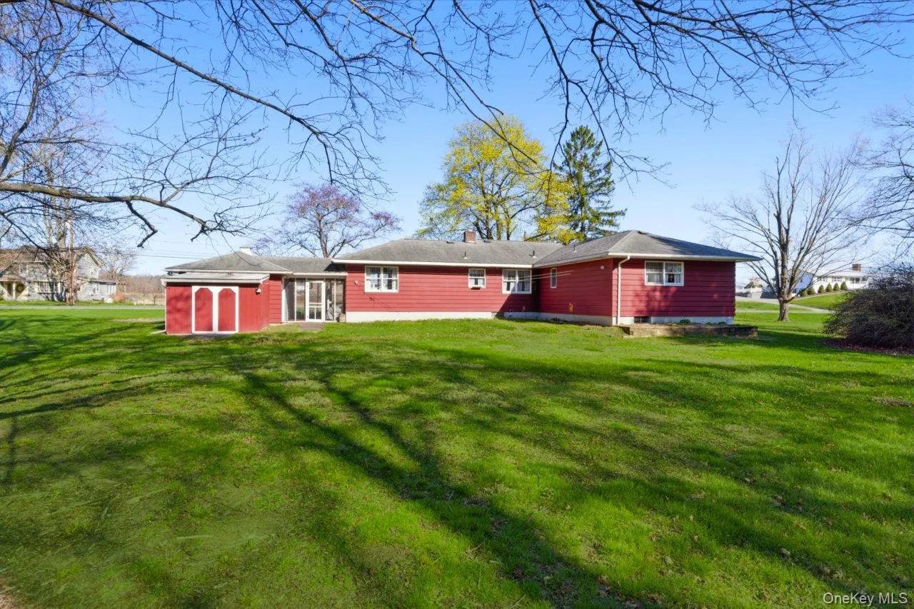 555 State Route 416, Montgomery, NY, 4 Bedrooms Bedrooms, 8 Rooms Rooms,2 BathroomsBathrooms,Residential,For Rent,State Route 416,0,984326 555 State Route 416, Montgomery, NY, 4 Bedrooms Bedrooms, 8 Rooms Rooms,2 BathroomsBathrooms,Residential,For Rent,State Route 416,0,984326