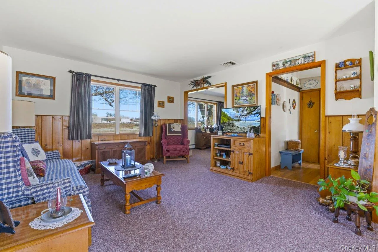 555 State Route 416, Montgomery, NY, 4 Bedrooms Bedrooms, 8 Rooms Rooms,2 BathroomsBathrooms,Residential,For Rent,State Route 416,0,984326 555 State Route 416, Montgomery, NY, 4 Bedrooms Bedrooms, 8 Rooms Rooms,2 BathroomsBathrooms,Residential,For Rent,State Route 416,0,984326
