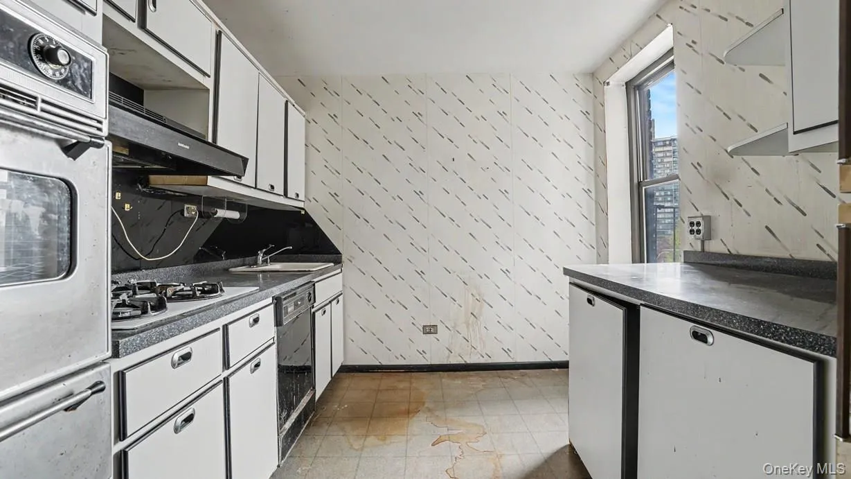 18-75 Corporal Kennedy Street, New York, NY, 3 Bedrooms Bedrooms, 6 Rooms Rooms,2 BathroomsBathrooms,Residential,For Rent,Corporal Kennedy,0,984360 18-75 Corporal Kennedy Street, New York, NY, 3 Bedrooms Bedrooms, 6 Rooms Rooms,2 BathroomsBathrooms,Residential,For Rent,Corporal Kennedy,0,984360