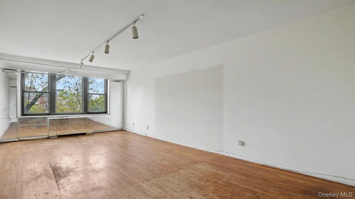 18-75 Corporal Kennedy Street, New York, NY, 3 Bedrooms Bedrooms, 6 Rooms Rooms,2 BathroomsBathrooms,Residential,For Rent,Corporal Kennedy,0,984360 18-75 Corporal Kennedy Street, New York, NY, 3 Bedrooms Bedrooms, 6 Rooms Rooms,2 BathroomsBathrooms,Residential,For Rent,Corporal Kennedy,0,984360
